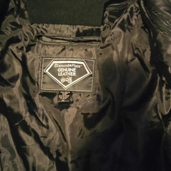 Diamond Plate Genuine Leather fringed bikers jacket - Picture 4 of 4